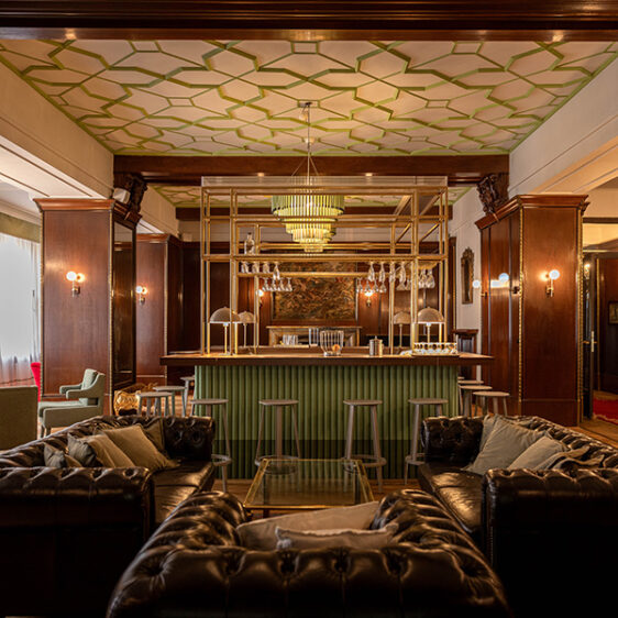Altehrwürdige Bar und Lounge